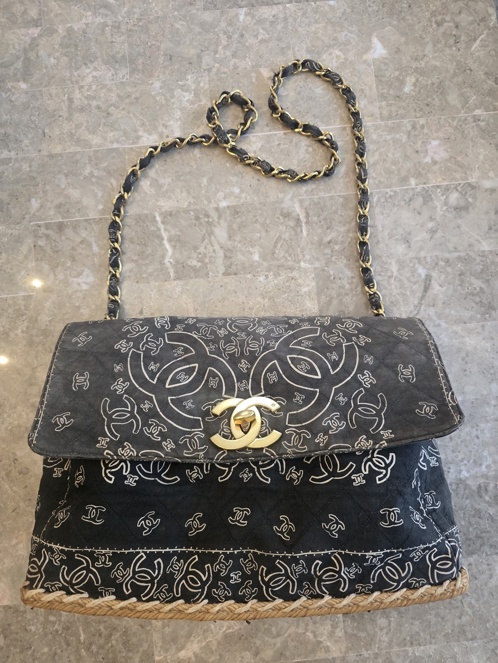 Vintage CHANEL 1990S bandana Jumbo Flap Bag